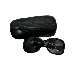 Chanel Sunglasses‎ Womens Black White CC Bow Ribbon Silver Logo Oversized